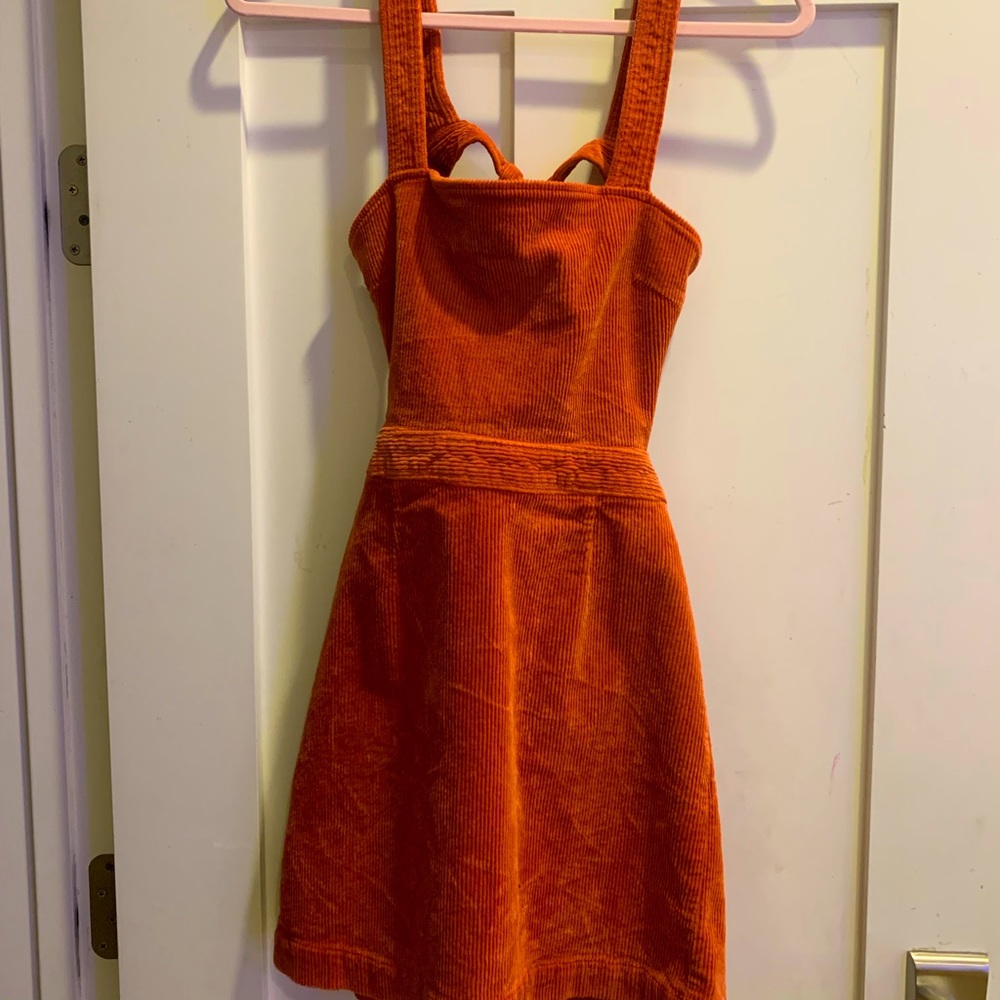 redish dress overall forever 21